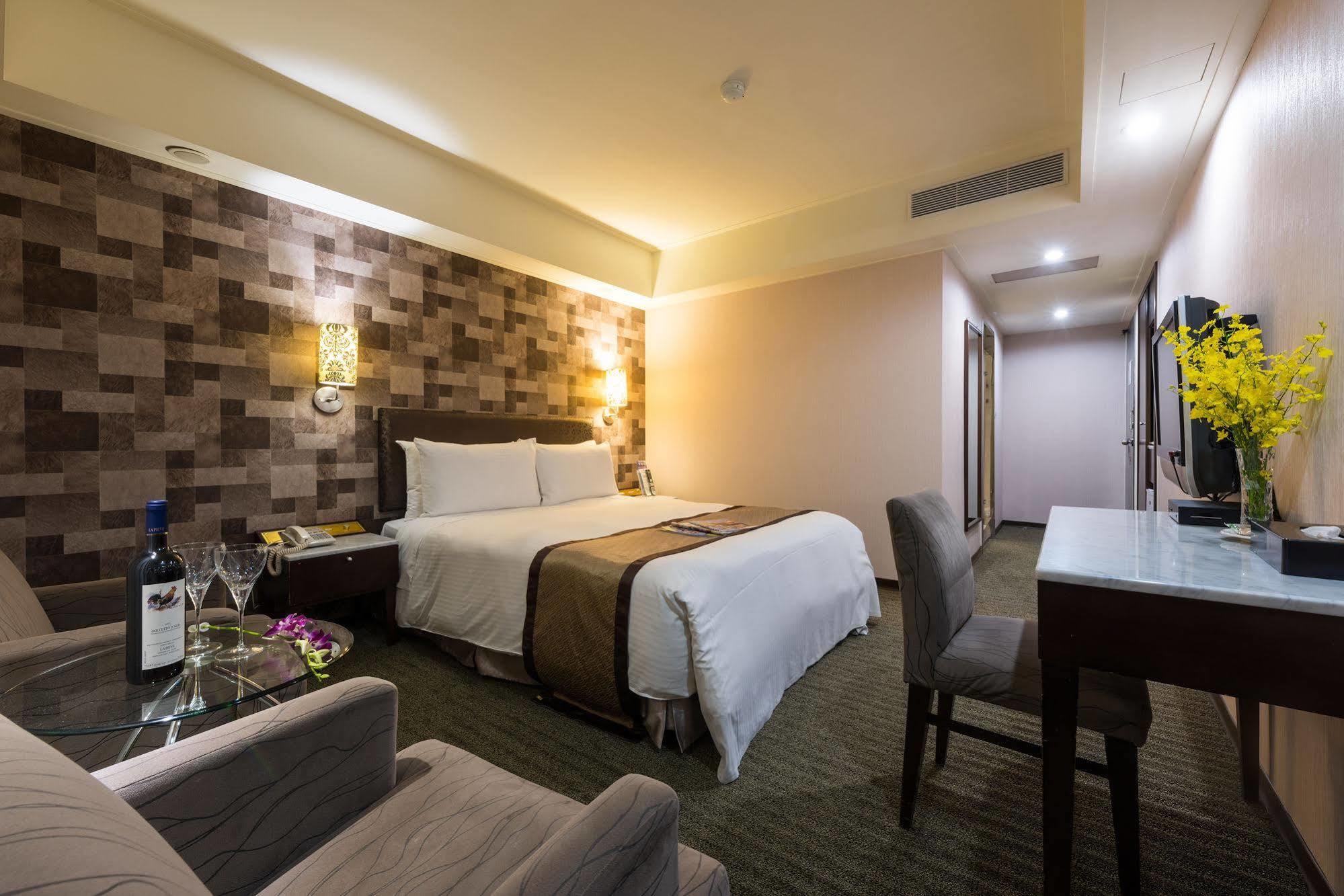 Forward Suites Ⅰ Taipei Exterior photo