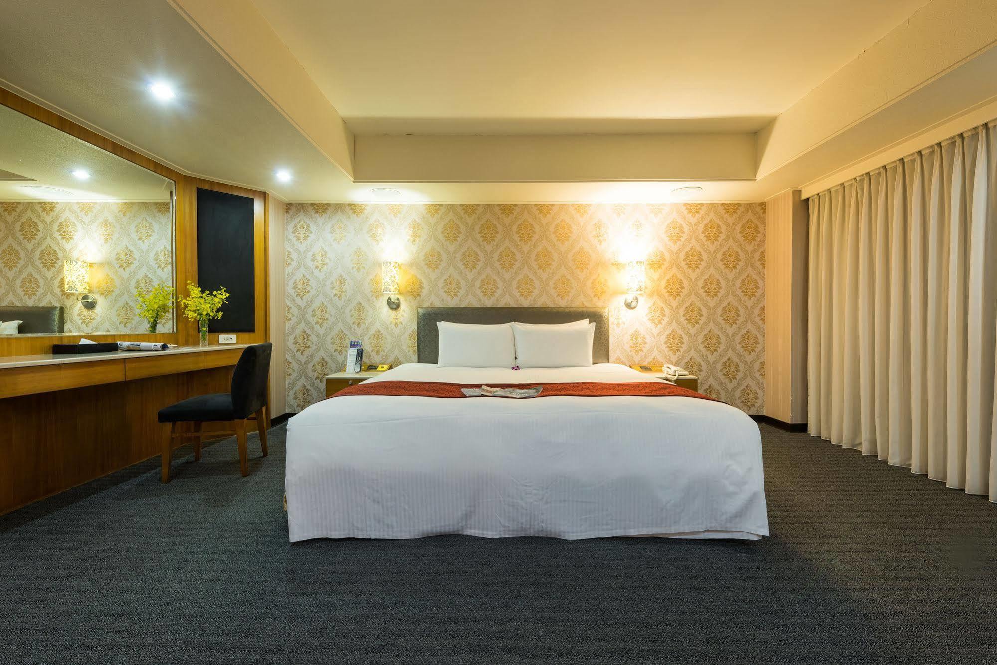 Forward Suites Ⅰ Taipei Exterior photo
