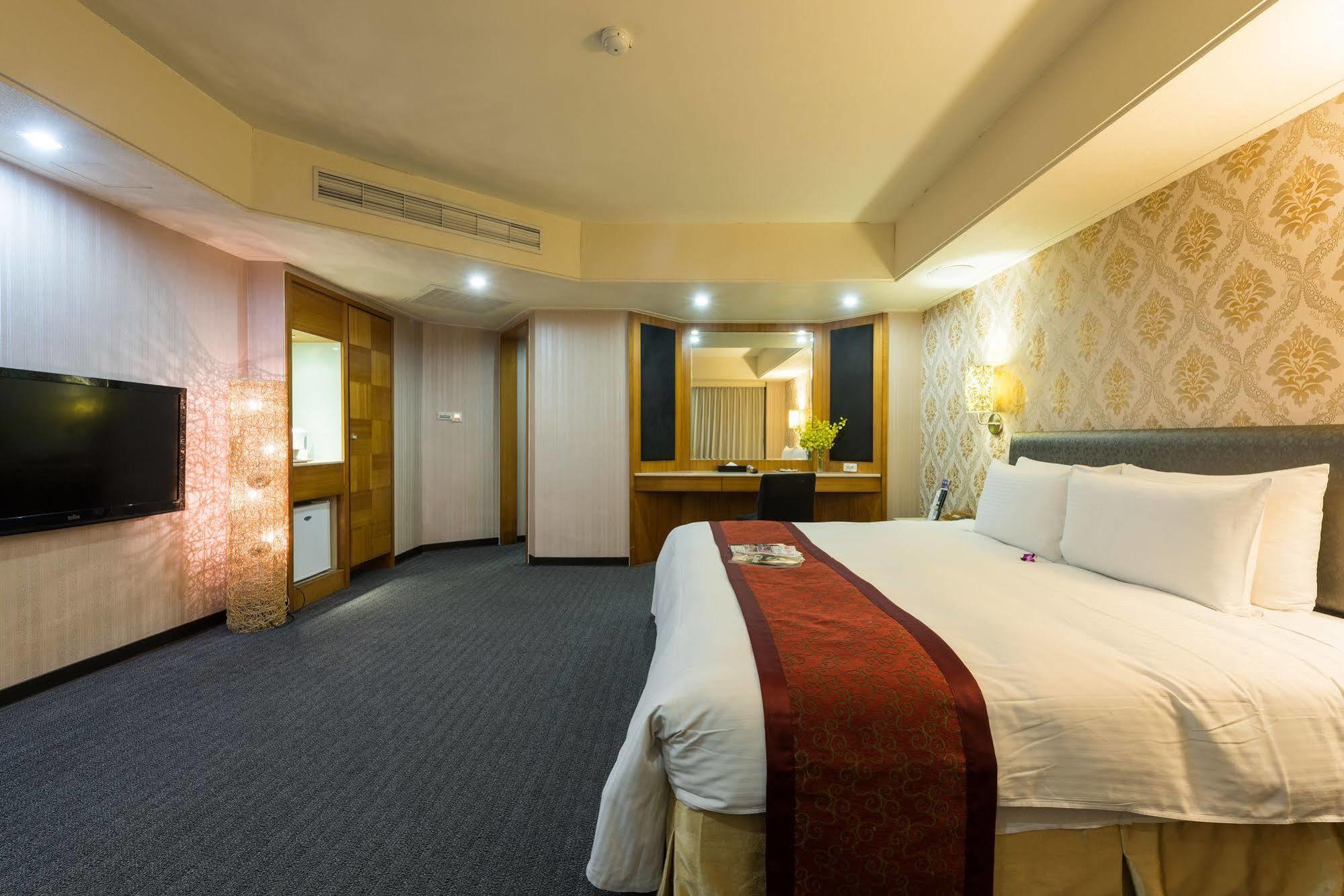 Forward Suites Ⅰ Taipei Exterior photo