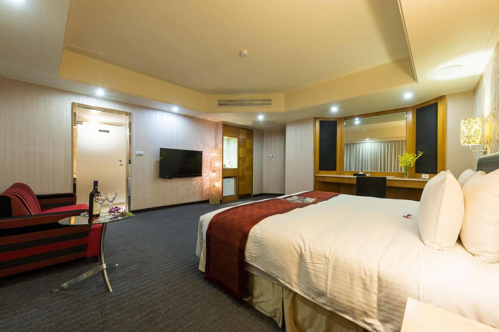 Forward Suites Ⅰ Taipei Exterior photo